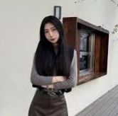 人妻av88-家庭与个人成长的交响曲，人妻角色在AV88中的微妙平衡
